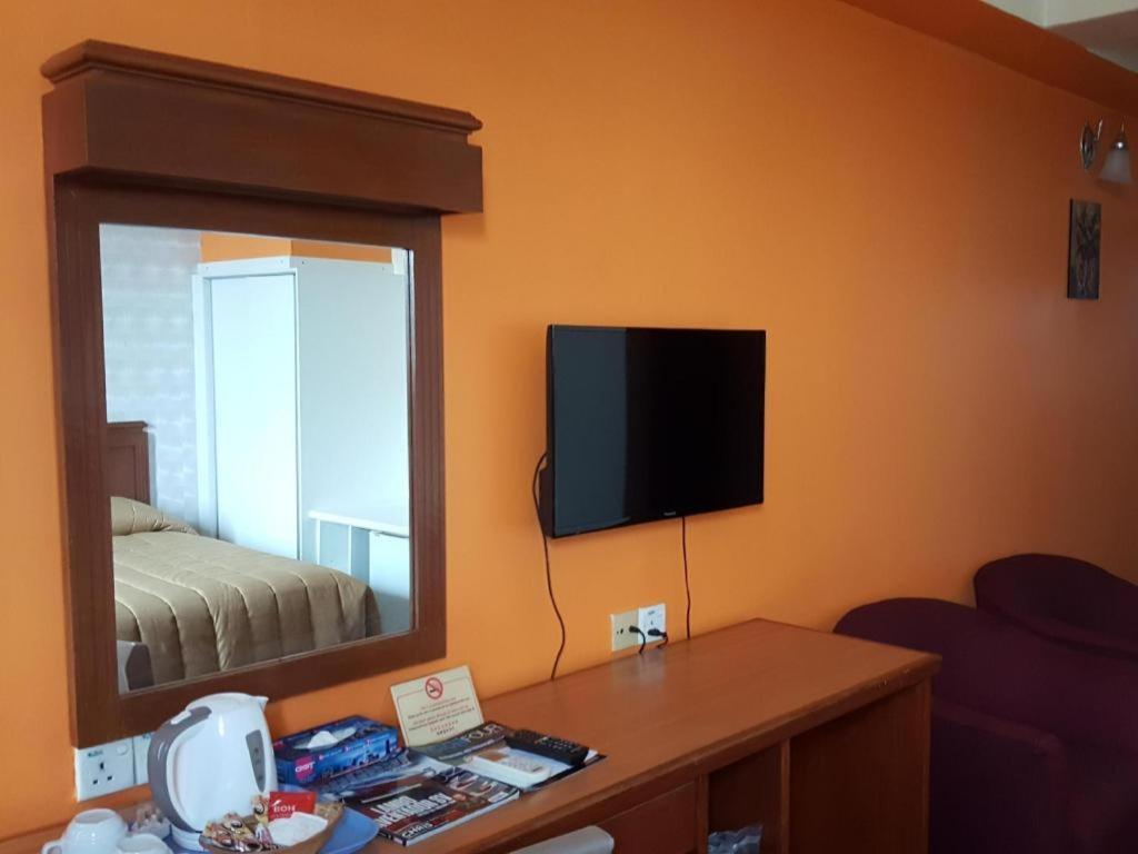 Klang Histana Hotel Экстерьер фото