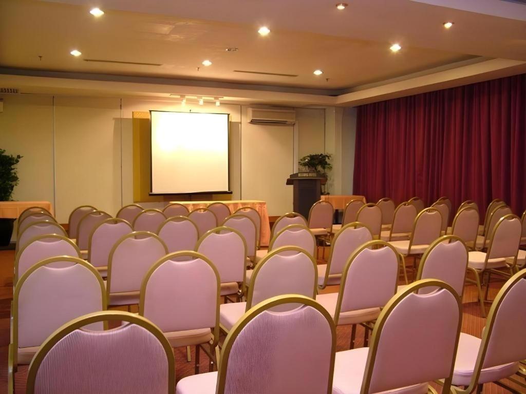 Klang Histana Hotel Экстерьер фото